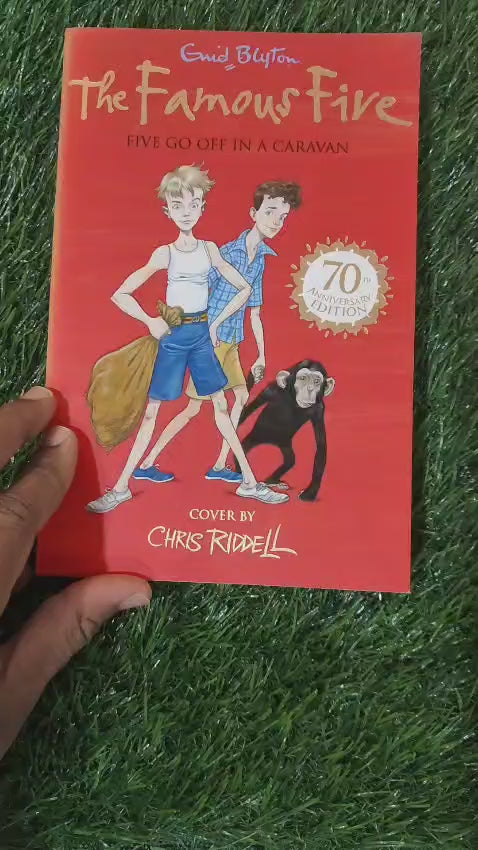 Famous Five - Five Go off In a Caravan