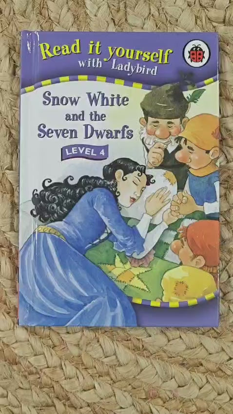 Read-It-Yourself with Ladybird : Snow White and the Seven Dwarfs
