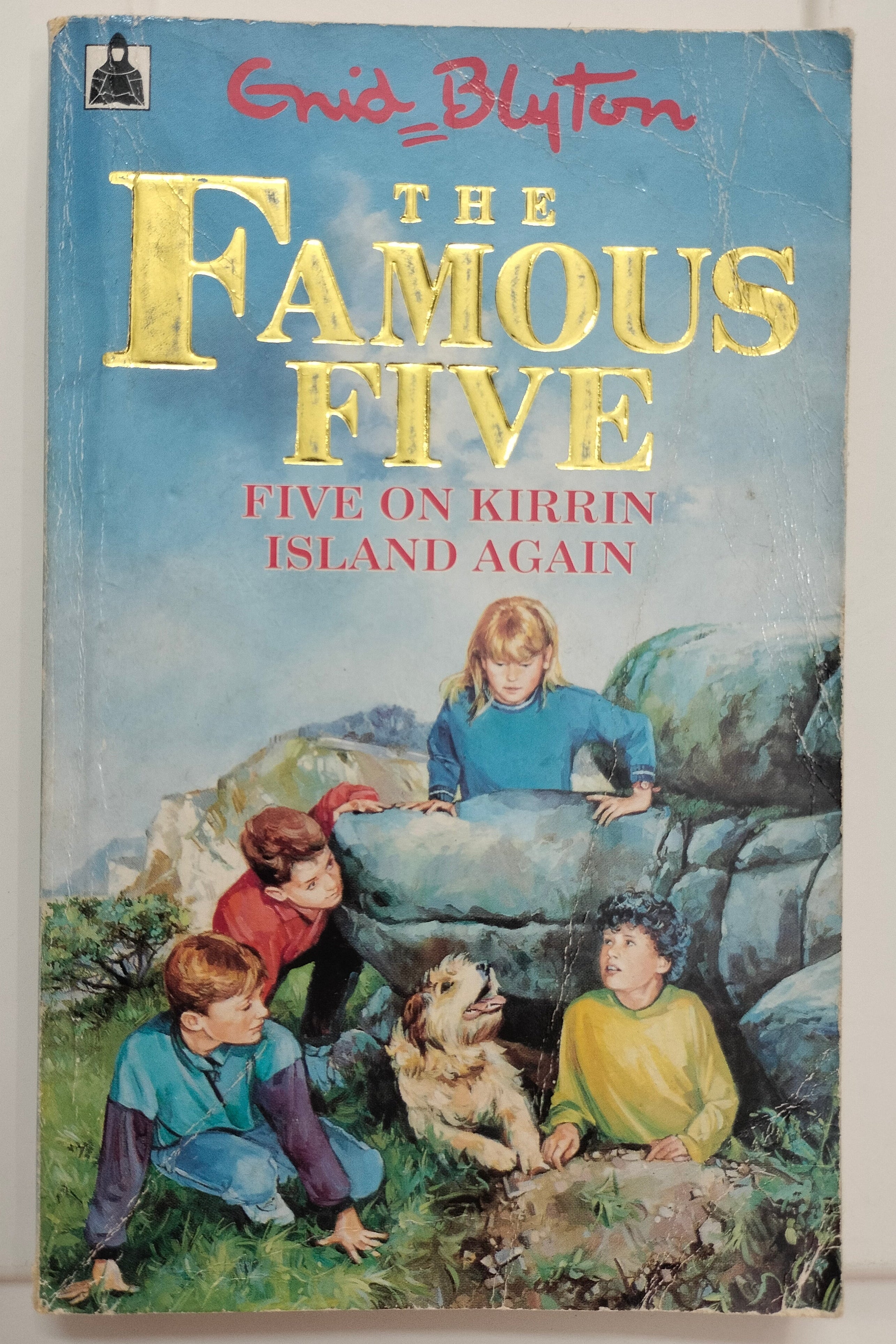 The Famous Five - Five on Kirrin Island Again - Enid Blyton
