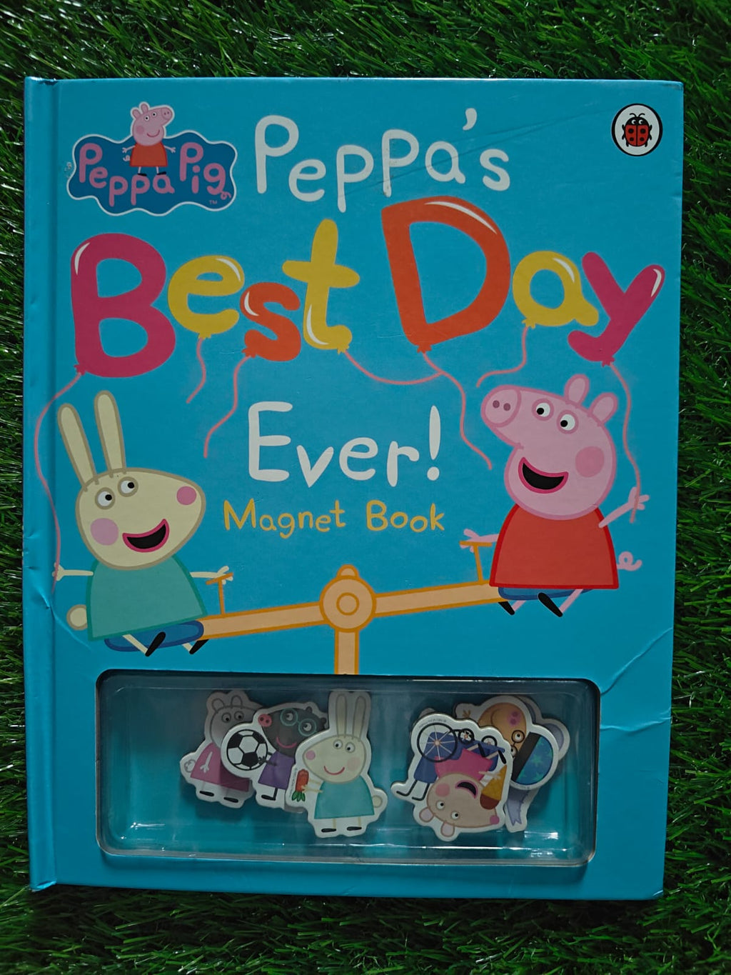 Peppa Pig - Peppa's Best Day Ever (Magnet Book)