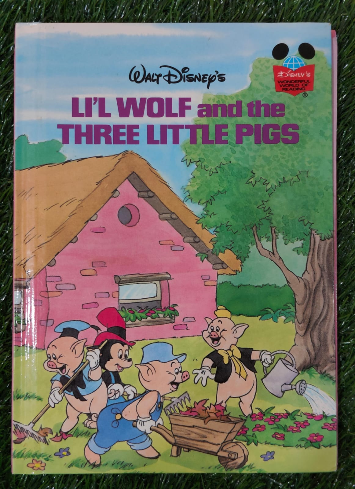 Lil Wolf and the Three Pigs