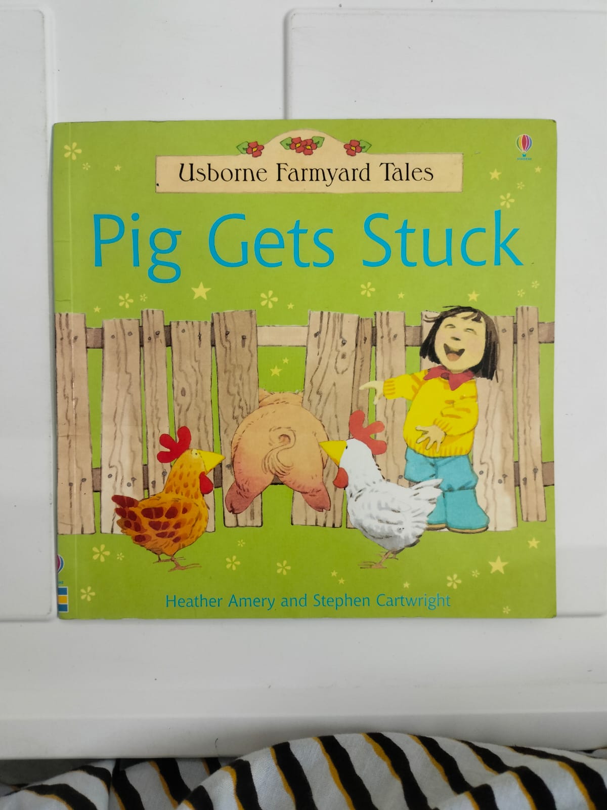 Usborne Farmyard Tales - Pig Gets Stuck