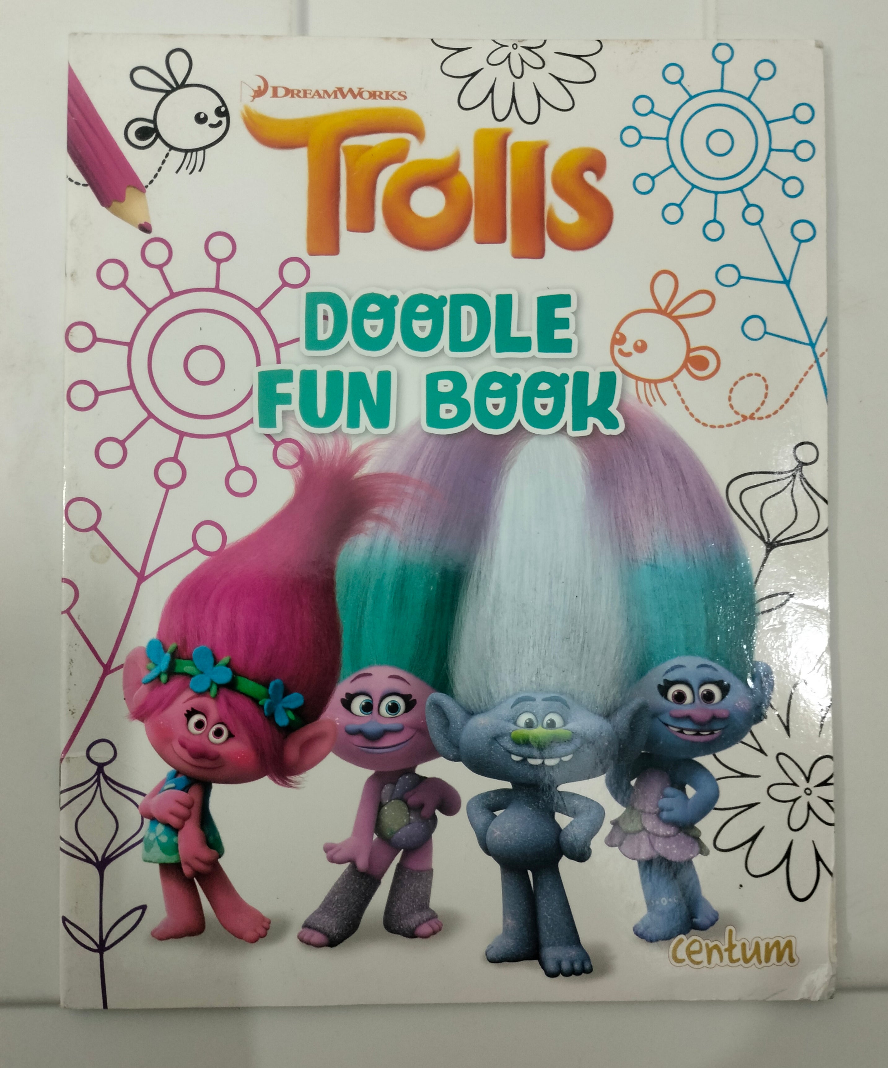 Trolls Doodle Fun Book