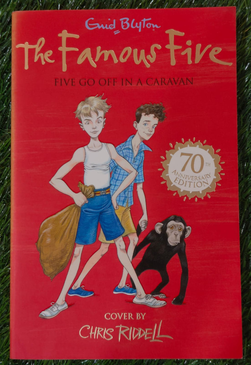 Famous Five - Five Go off In a Caravan